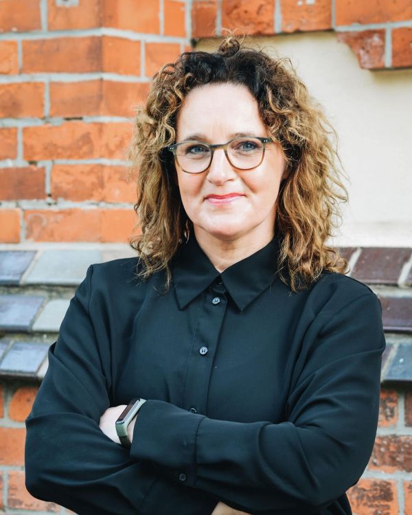 Victoria Reinhardt Team